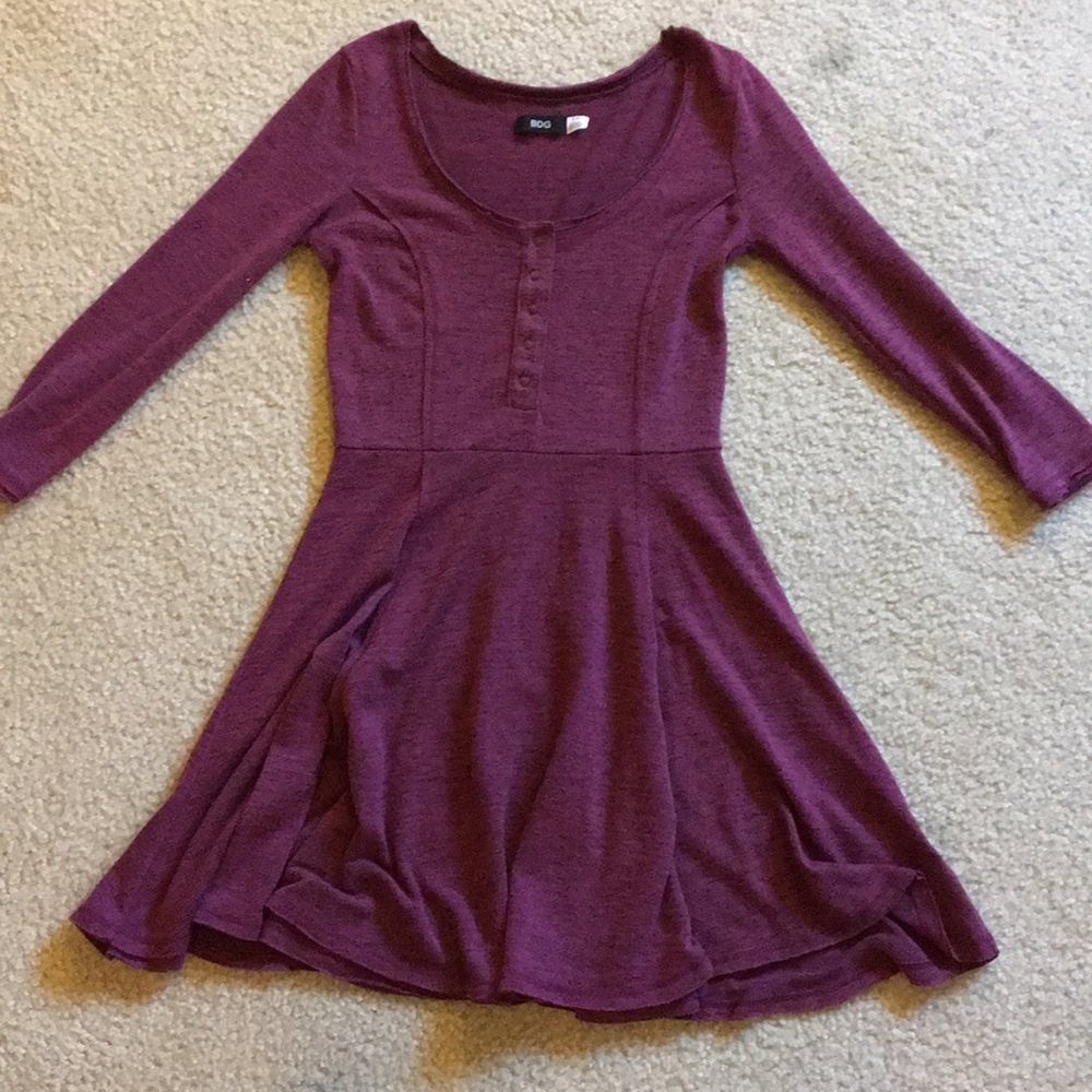 URBAN OUTFITTERS FLOWY LONG SLEEVE DRESS